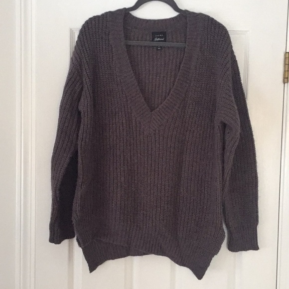 JACHS Girlfriend Sweaters - EUC Jachs Girlfriend chunky v-neck sweater